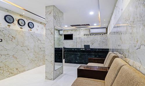 Manikonda Hotel | Itsy Hotels J A Royal Suites Manikonda