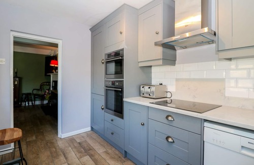 Hartington Cottage | IVY COTTAGE, pet friendly, with open fire in Hartington