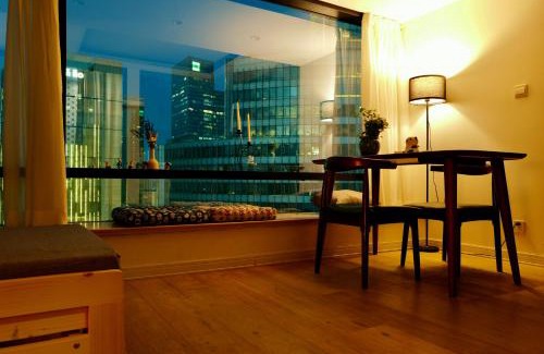 Jing'an Apartment | J'an golden room
