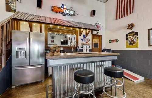 Highland Lake Estates House | J-bar-j Lodge