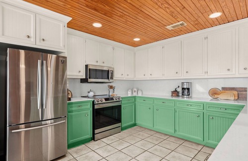 Highland Lake Estates House | J-bar-j Lodge
