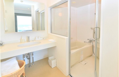 Tokoname Hotel | J Hotel Rinku