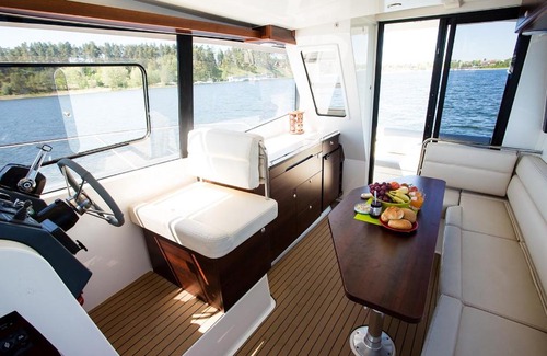 Wilkasy Boat Rental | Jacht motorowy Platinum 989 Flybridge