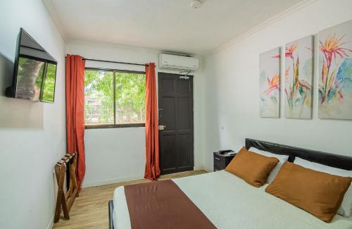 Jaco Hotel | Jaco Lodge Quiet Place