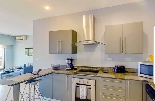 Barrio Santa Lucia Condo | JacoBay Large 3 bd Panoramic views with Pool