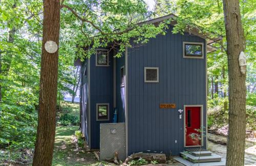 Lake Michigan Beach House | Jacobia Lakefront Retreat