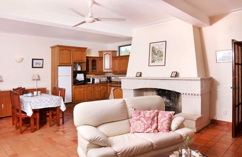 Calicas Villa | Jacuzzi Apartment