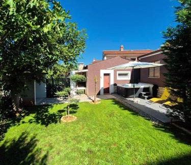 Banjole House | Jacuzzi Garden Cottage