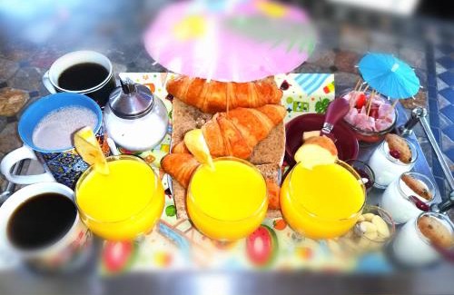 Ferolles Bed & Breakfast | Jacuzzi Massage sur rdv,Duo,reiki,californien, réflexologie plantaire, et bouteille mousseux offerte