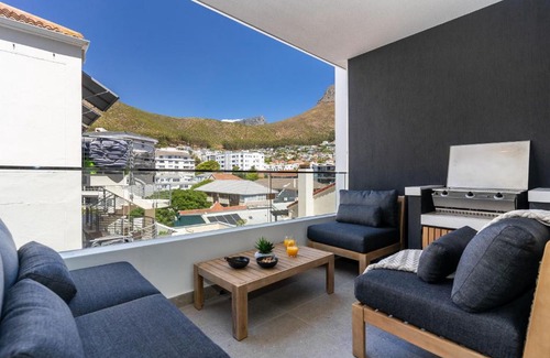 Sea Point Apartment | Jade Views Sea Point - Studio, pvt balcony, views