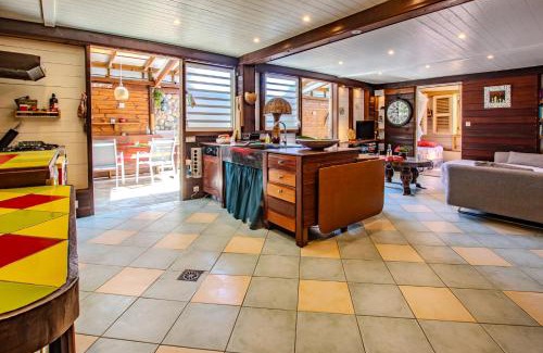 Lamentin House | Jaden Kreyol - Gîte rural central 4 à 8 pers avec spa