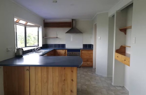 East Tamaki Heights House | Jades House