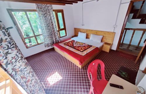 Laripora House | Jahangir Cottage Pahalgam