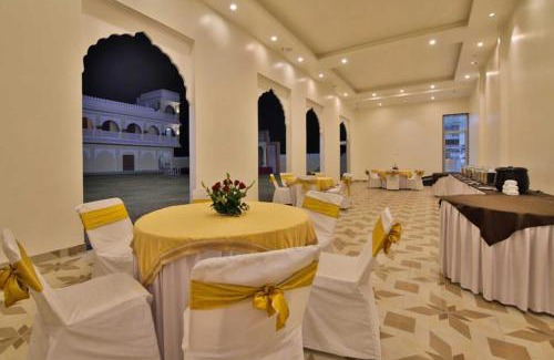Amar Sagar Pol House | Jaisalmer Sunrise Desert Resort With Pool