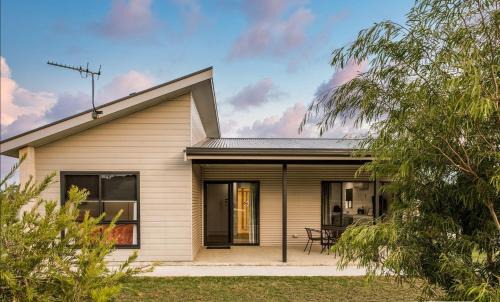 Kingscote Apartment | Jalilla Village