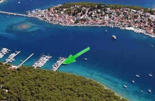 Rogoznica Boat Rental | Jambo die etwas andere Ferienwohnung am(im) Meer