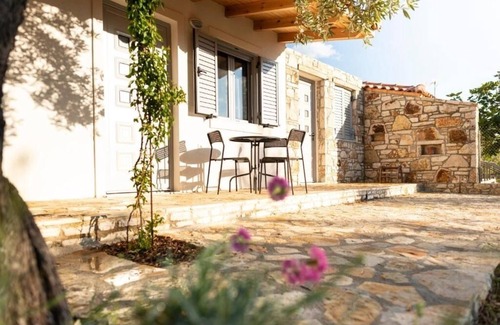 Himare House | Janakis Garden Livadi
