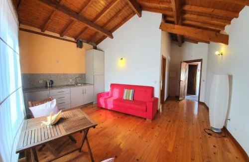 Cabril House | Janelas da Cabreira