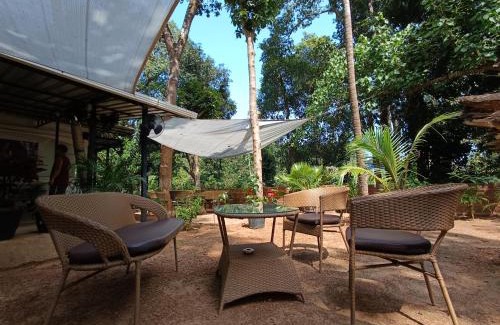 Baga Hotel | Jangala Baga Beach - French welcome, tropical garden, close to the beach