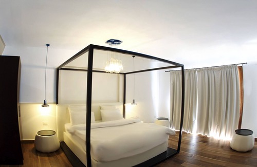 Damour Hotel | Janna Sur Mer