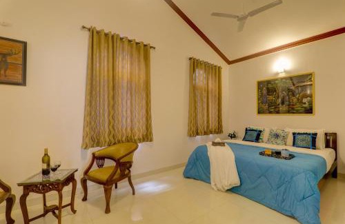 Nagoa Villa | JAQK Holidays - 9BHK Villa for Big Groups, Private Pool-WiFi-Cartaker-Parking, North Goa