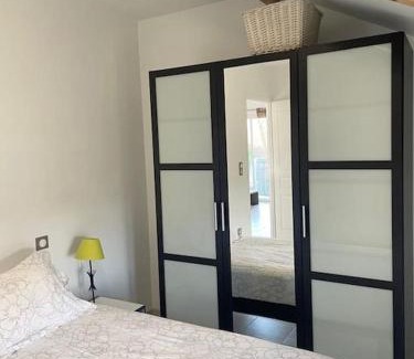 Salies-de-Bearn Apartment | JASMIN- Appartement T3 lumineux très bien équipé avec balcon