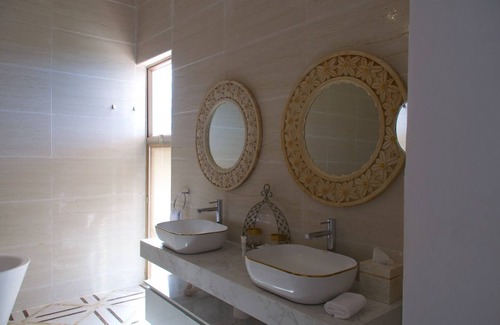 Mozambique Hotel | JASMINE BAY HOTEL & SPA