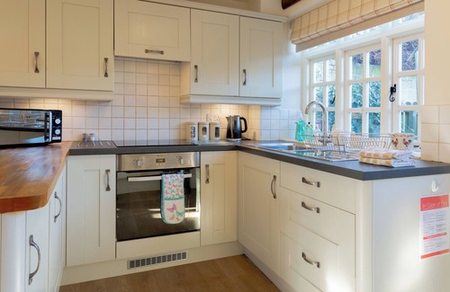 Bourton House | Jasmine Cottage-2BD in Heart of Bourton