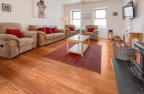 Montrose House | Jasmine Cottage