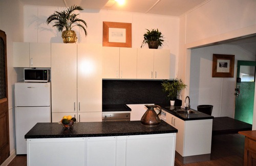 Brunswick Heads Apartment | Jaspers Loft Apartment - One or Two Bedroom Options