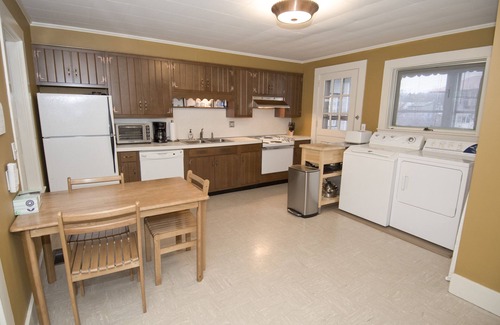Montgomery Center Other | Jay Peak ski house mins to the mountain in quaint Vermont village
