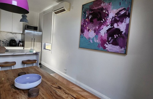 Daylesford Cottage | Jayda- *A split level home with a magical ambience *