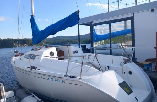 Frymburk Boat Rental | Jeanneau Sun Way 25