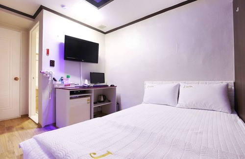 Jecheon Hotel | Jecheon J