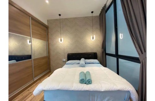 Kuching House | Jeff and Ricky Homestay 43 @ Gala City Residence