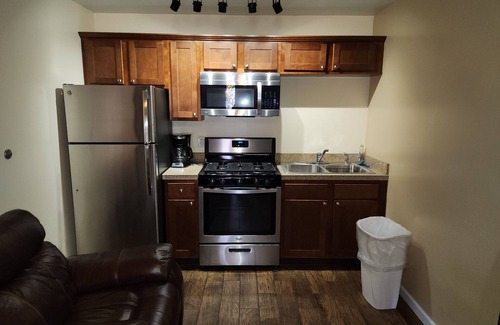 Clairton Hotel | Jefferson Hills Motel