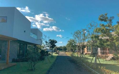 Sehwa-ri House | Jeju Camp Harris Spa Pension