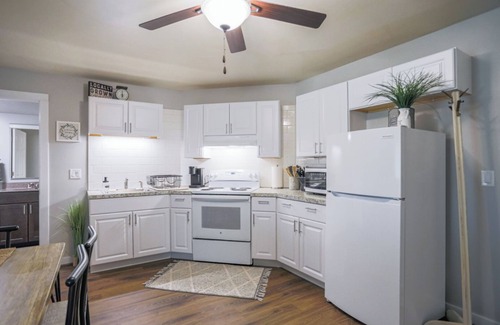 Weston Apartment | Jelinek Hideaway Unit 1