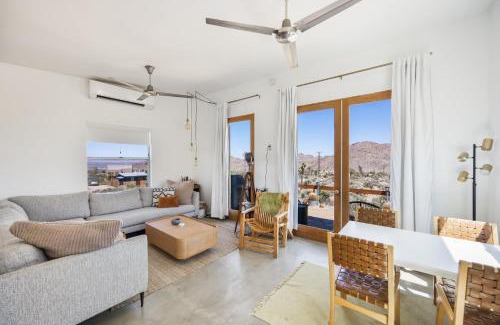 Joshua Tree Highlands House | Jensen House - Incredible Desert Views home