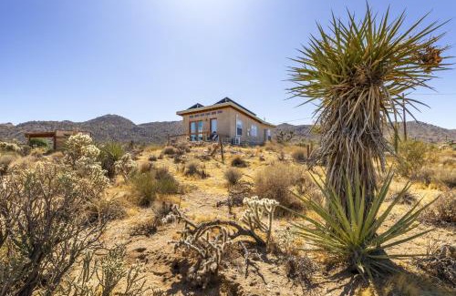 Joshua Tree Highlands House | Jensen House - Incredible Desert Views home