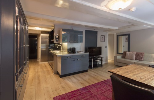 Canal Ring Apartment | Jeroen Bosch apartment