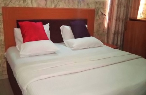 Yenagoa House | Jerry Cedarwood Guest House