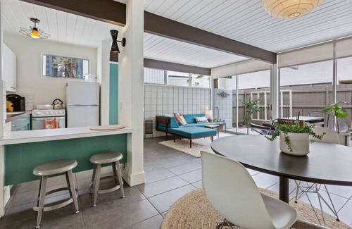 Twin Palms Condo | Jewel Box Mid-Century Bungalow at Ocotillo Lodge