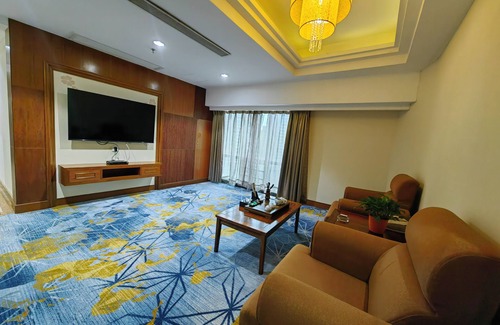 Pengjiang Hotel | Jiangmen Gladden Hotel
