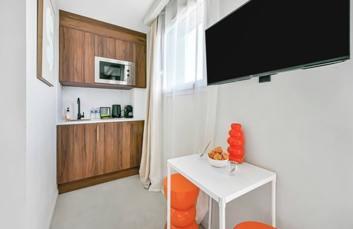 Combs-la-Ville Apartment | JIJI Suites