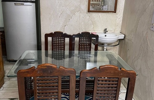 Dariyaganj Apartment | Jinis Cottage - Spacious 2 Bedroom Apartment in Central Delhi