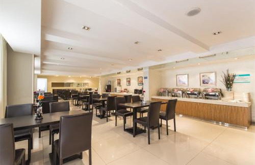 Shangqiu Hotel | Jinjiang Inn Select Shangqiu Zhecheng County Weilai Avenue Bus Terminal