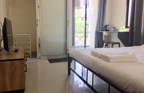 Lak Hok Apartment | Jirasin Apartment