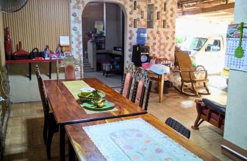 Padre Burgos Hotel | JM-RN Pension House