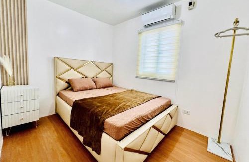 General Santos House | JOELYs Rest and Stay House 1 with WIFI TV NETFLIX and 2 AC rooms
